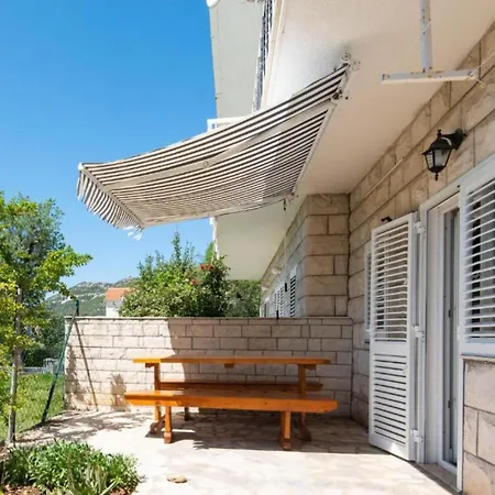 Prázdninový dům Adriatic Balota - With Terrace 1 *
